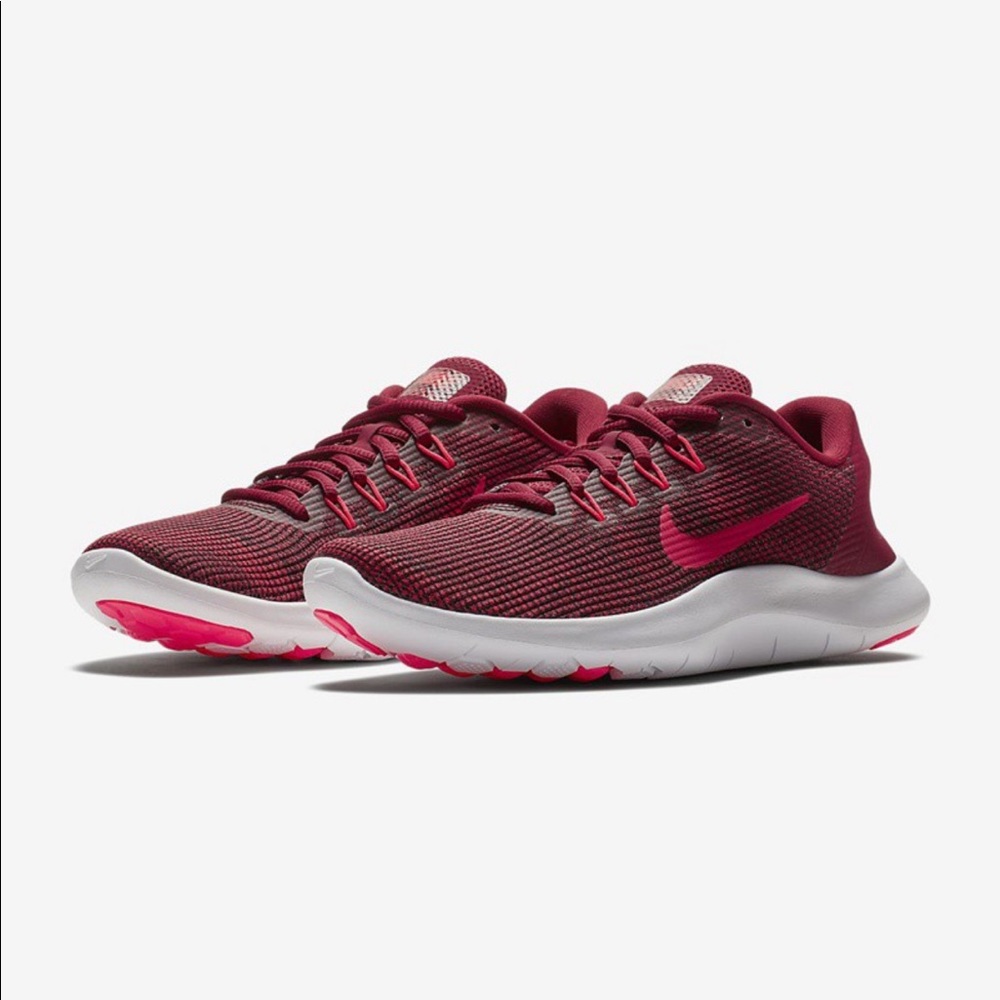 NWT Nike Flex RN Sneakers